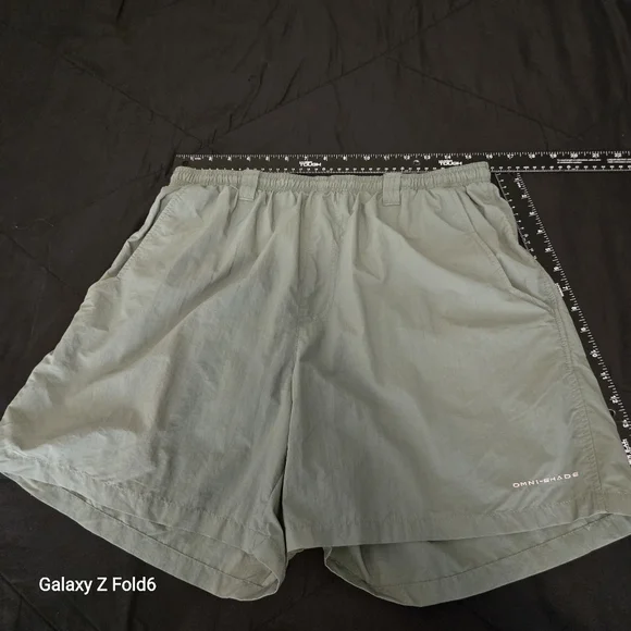 PColumbia PFG Green Nylon Fishing Hiking Swim Shorts Mesh Lined Men’s‎ L - Picture 3 of 7
